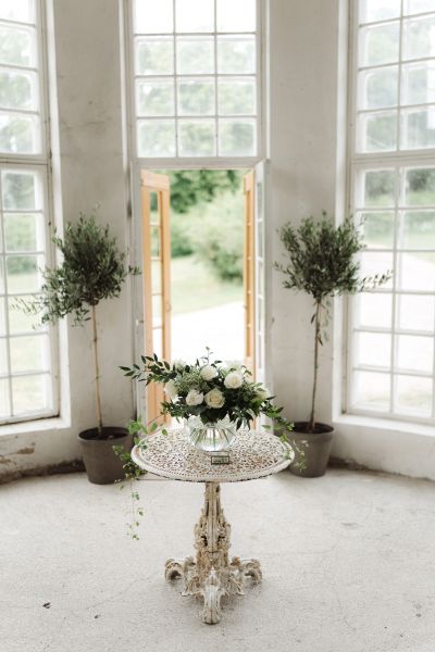 kukkakimppu Oitbackan kartanon Orangerie